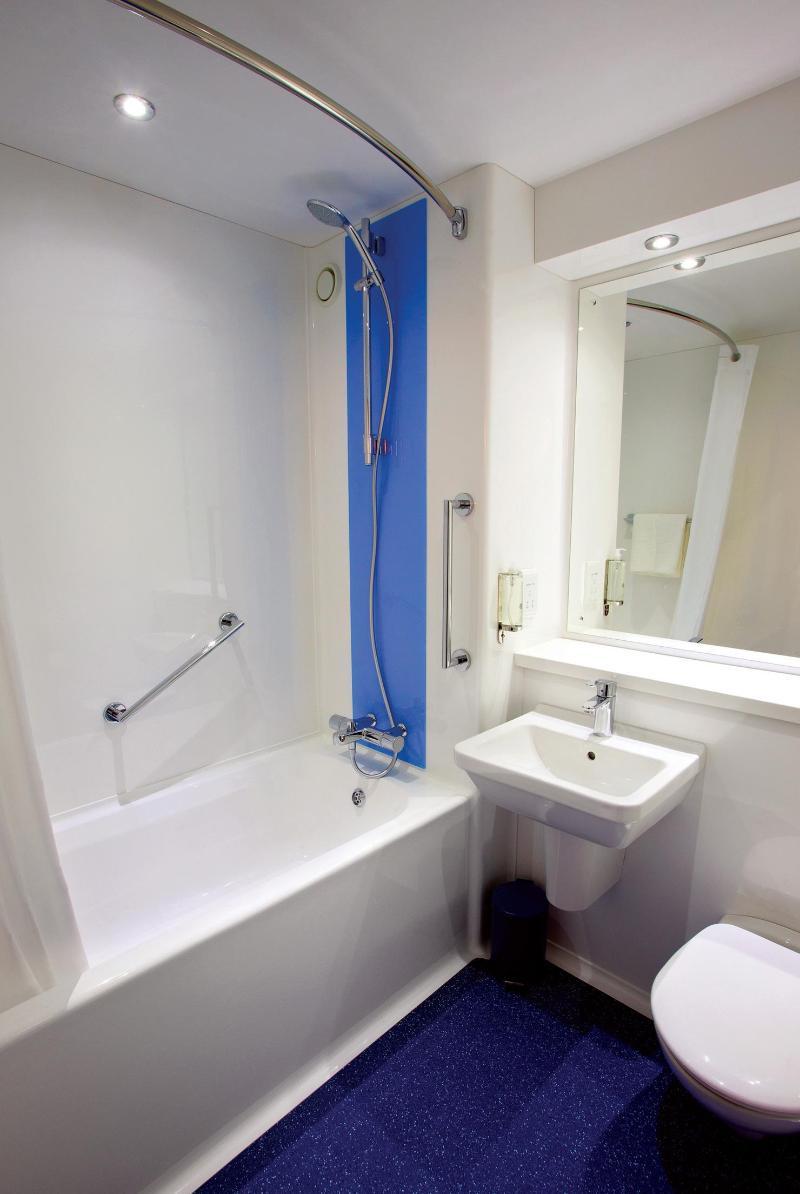 Travelodge London Greenwich High Road Eksteriør billede